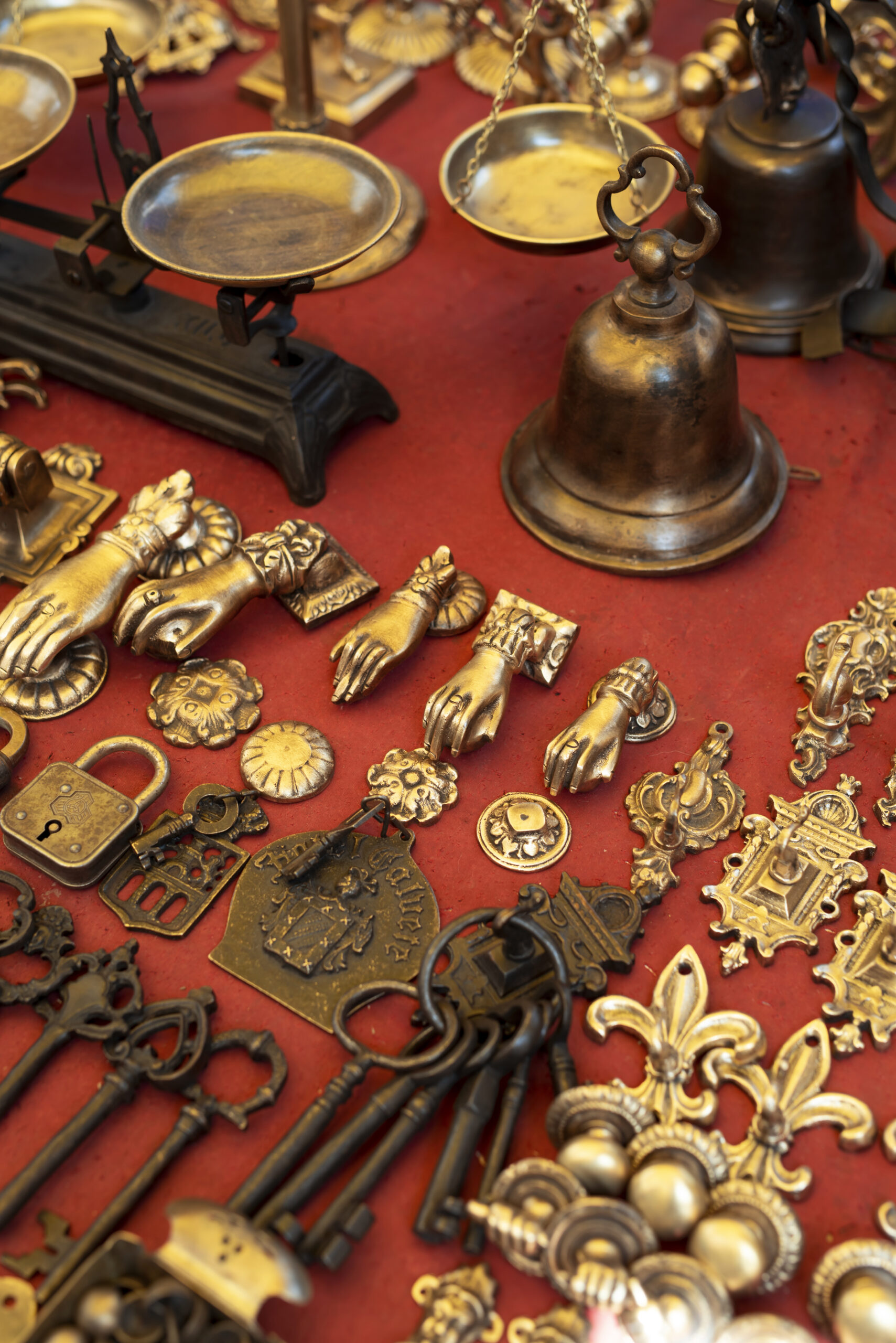 metallic-items-second-hand-market